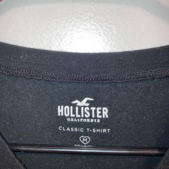 Holister T-shirt - Picture 3 of 3